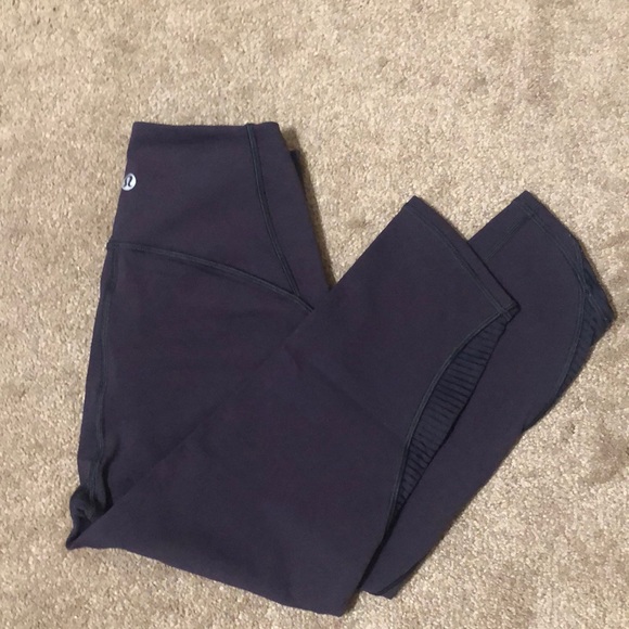 Lululemon lean in crop - Picture 2 of 5